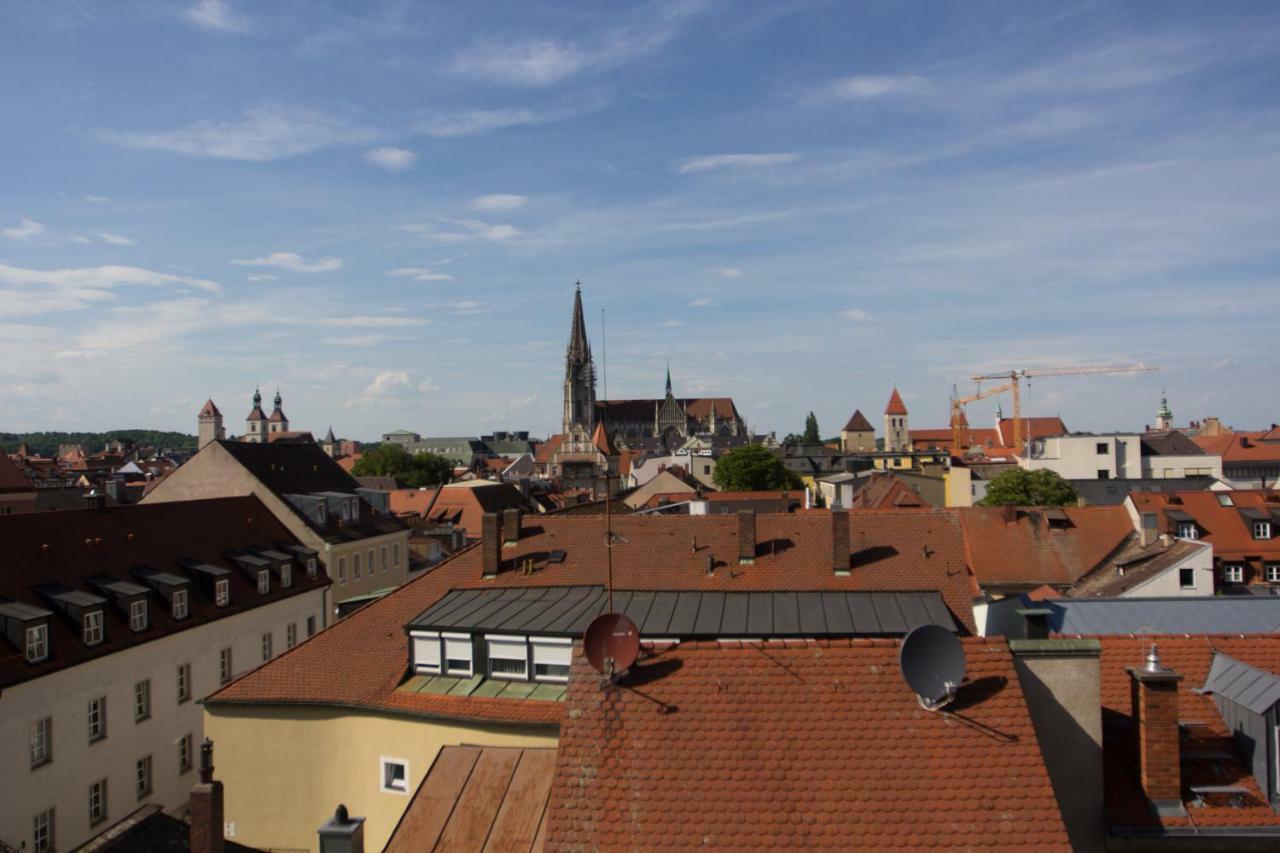 Stadtturm Регенсбург Екстериор снимка