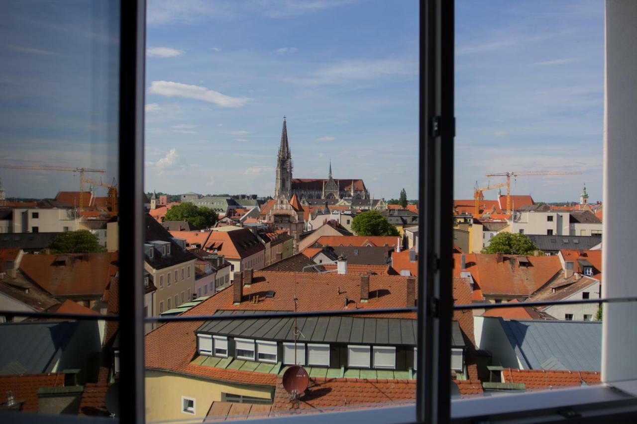Stadtturm Регенсбург Екстериор снимка